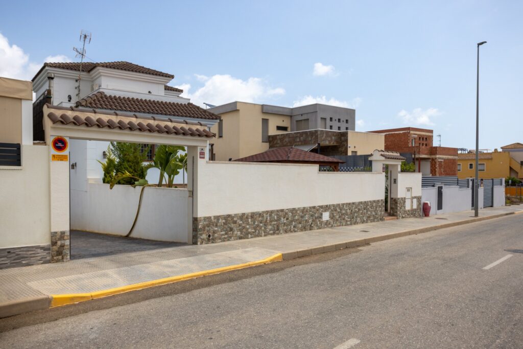 Villa w Los Montesinos - oferta MLSC5282088