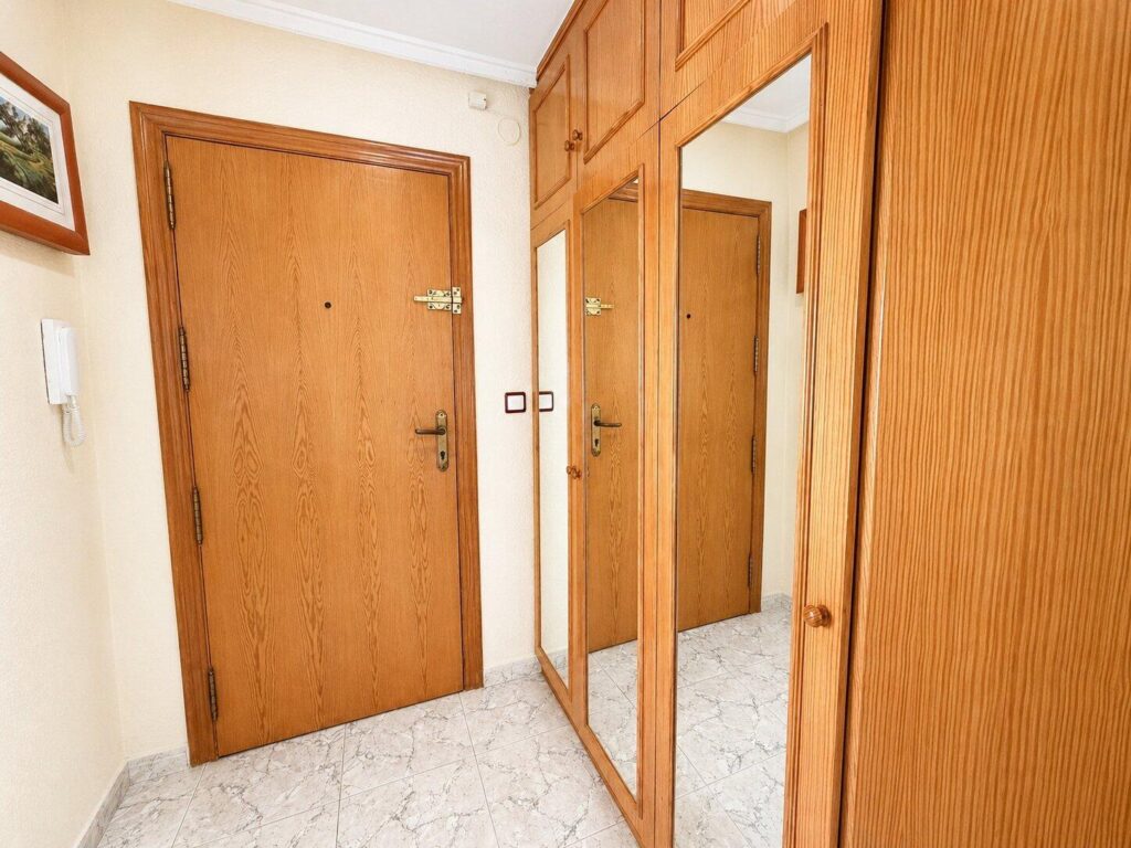 Apartment w Torrevieja - oferta MLSC986431
