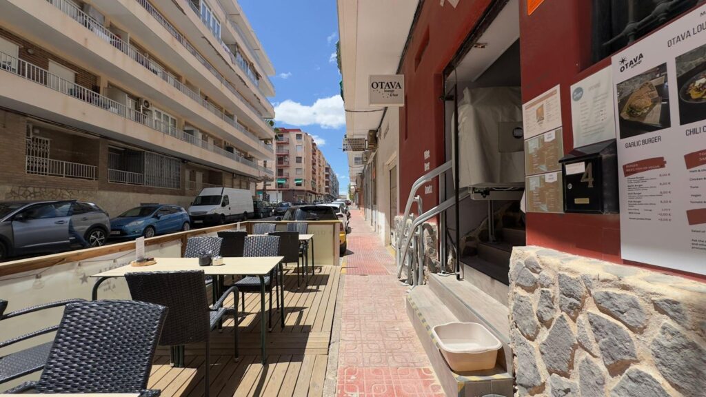Commercial w Torrevieja - oferta MLSC6140382