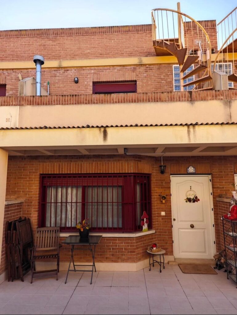 Duplex w Benferri - oferta MLSC7968076