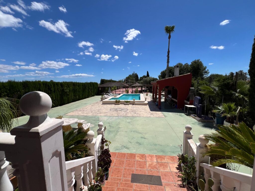 Finca w Dolores - oferta MLSC5311669