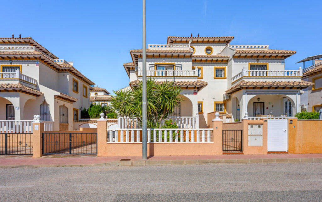 Quad House w Cabo Roig - oferta MLSC3382775