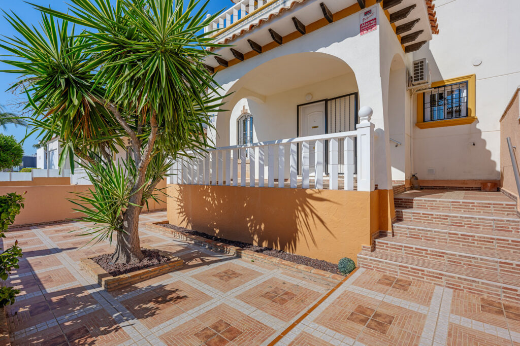 Quad House w Cabo Roig - oferta MLSC3382775
