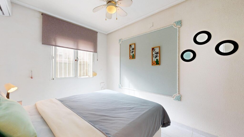 Semi Detached w San Miguel de Salinas - oferta MLSC1326845