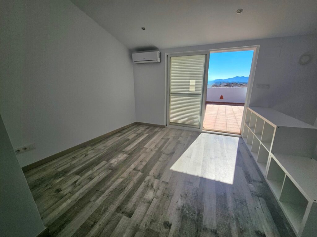 Town House w Benitachell - oferta MLSC4633587