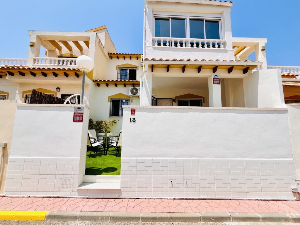 Town House w Los Altos - oferta MLSC6153699