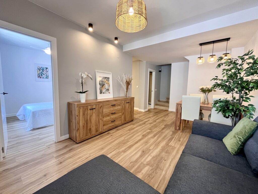 Town House w Los Altos - oferta MLSC6153699