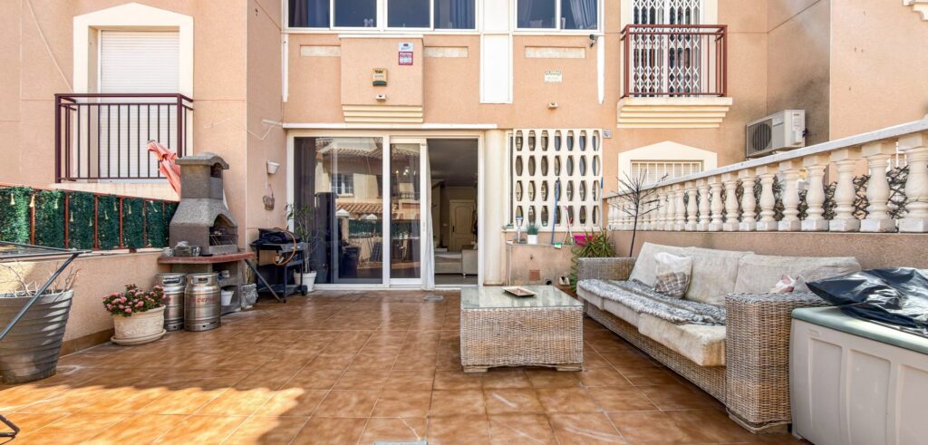 Town House w Orihuela Costa - oferta MLSC5565537