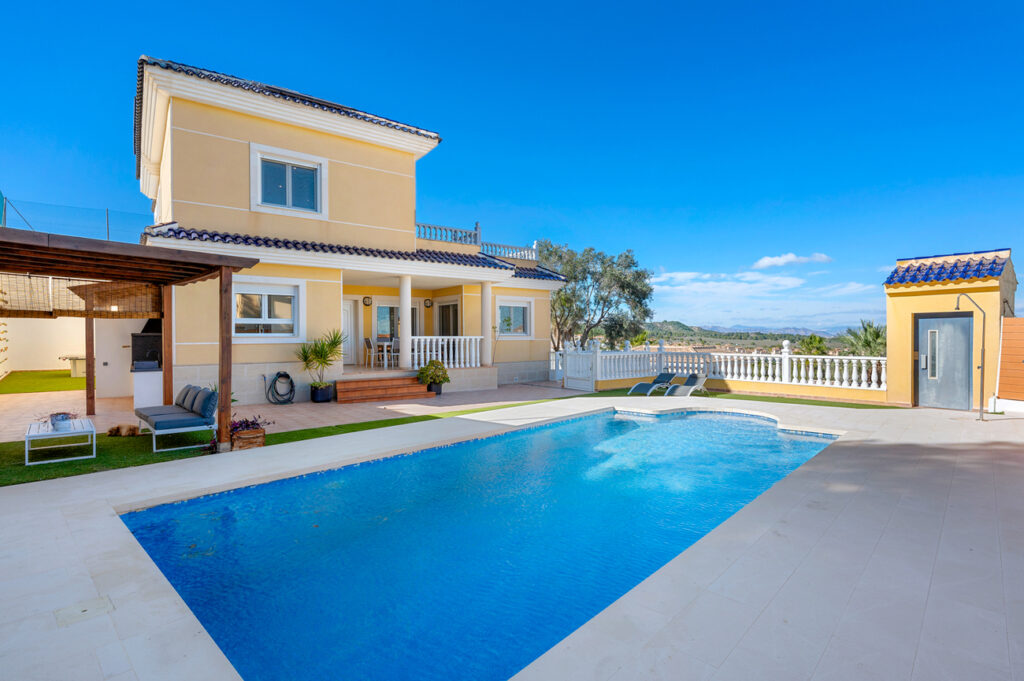 Villa w Ciudad De Las Comunicaciones - oferta MLSC9824838
