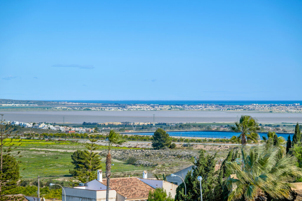 Villa w Ciudad De Las Comunicaciones - oferta MLSC9824838