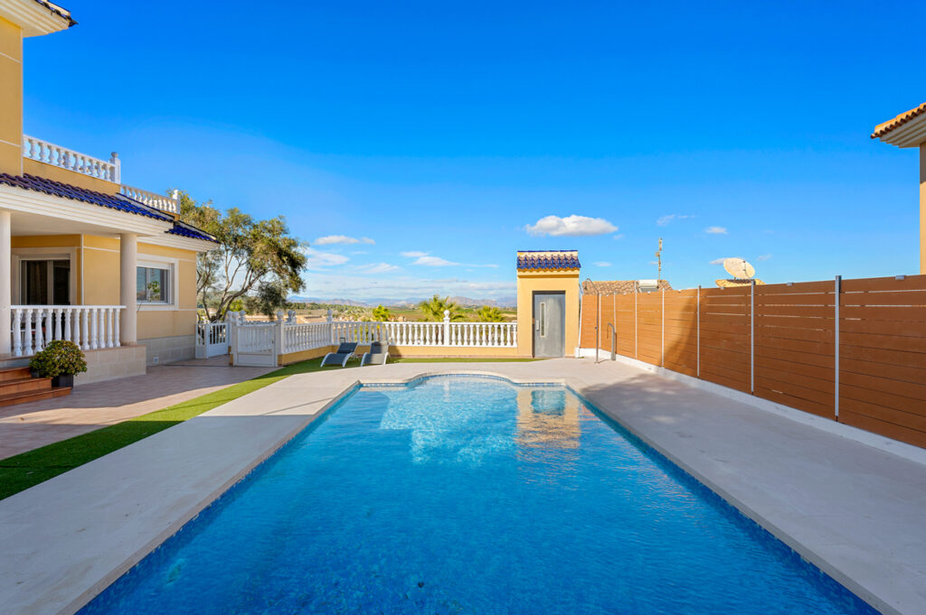 Villa w Ciudad De Las Comunicaciones - oferta MLSC9824838