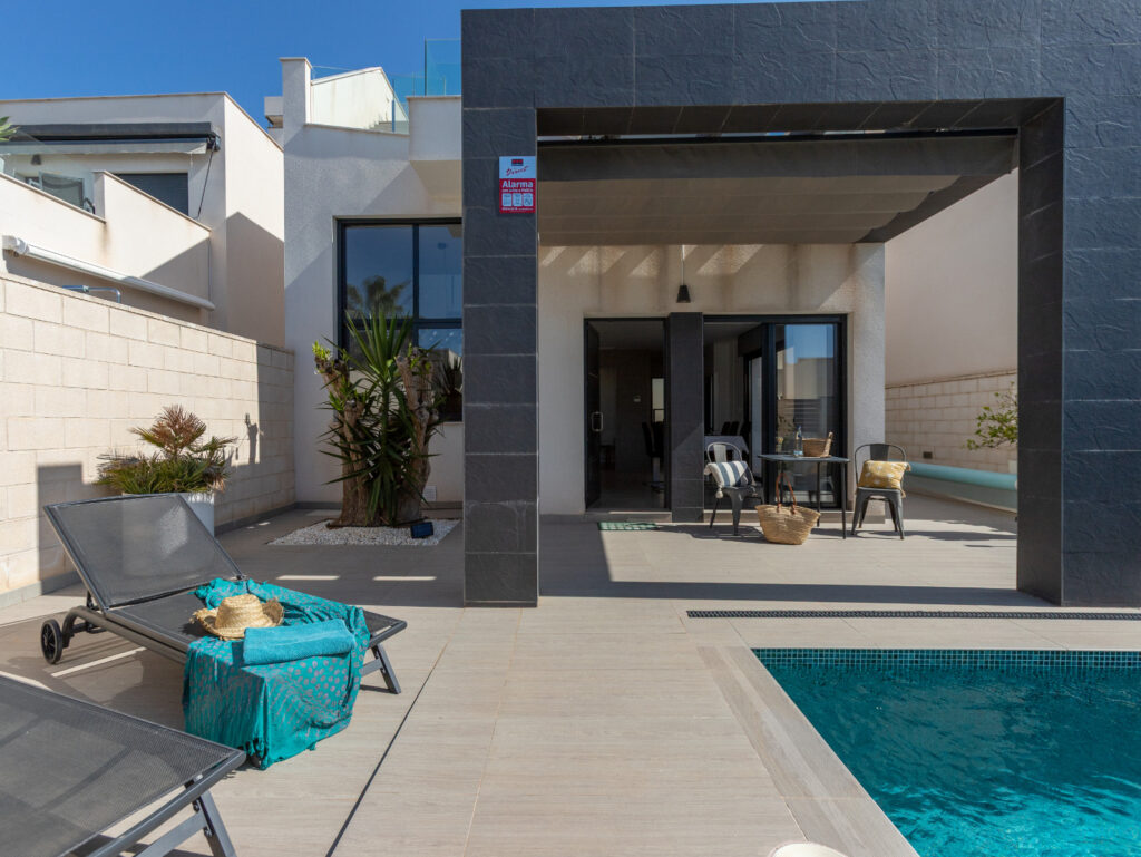 Villa w Ciudad Quesada - oferta MLSC2211134