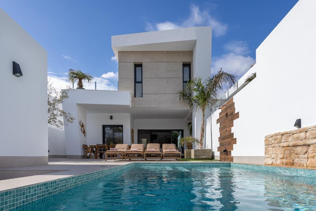 Villa w Dolores - oferta MLSC1957148