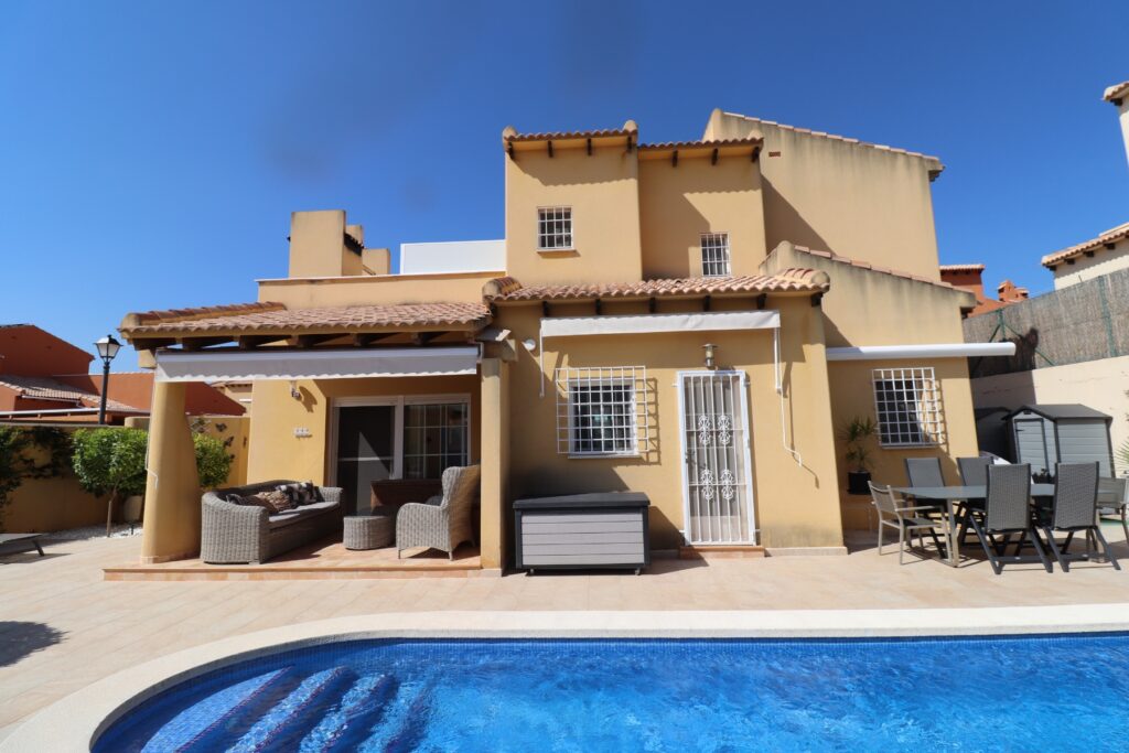 Villa w Fortuna - oferta MLSC6155851