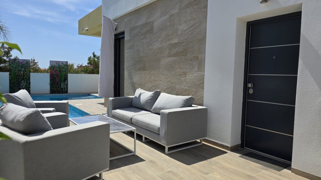Villa w Los Montesinos - oferta MLSC8925039