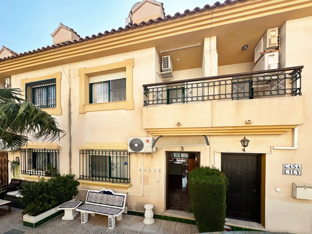 Villa w Orihuela Costa - oferta MLSC4066061