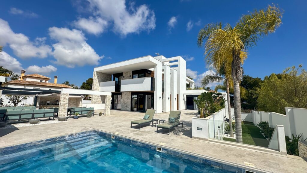 Villa w Orihuela Costa - oferta MLSC547191