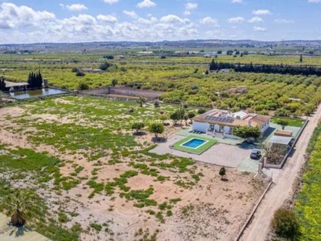 Villa w San Miguel de Salinas - oferta MLSC7212658