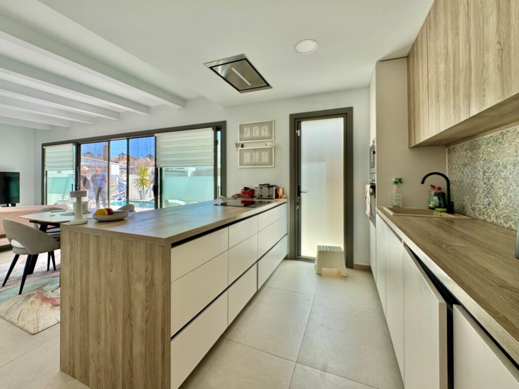 Villa w San Miguel de Salinas - oferta MLSC7527696