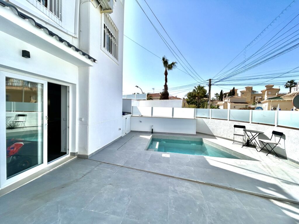 Villa w Villamartin - oferta MLSC8274628