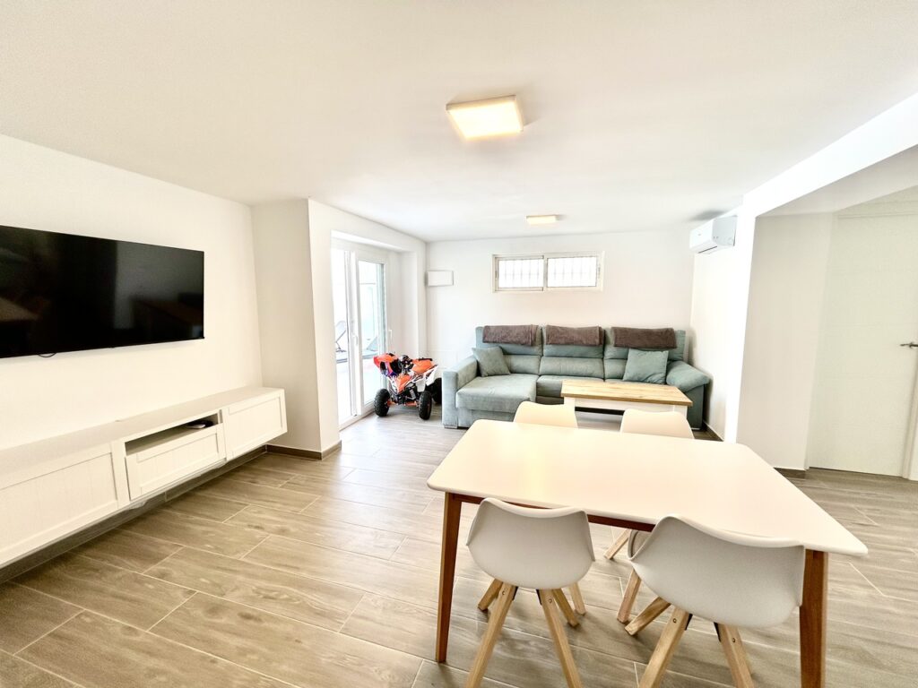Villa w Villamartin - oferta MLSC8274628