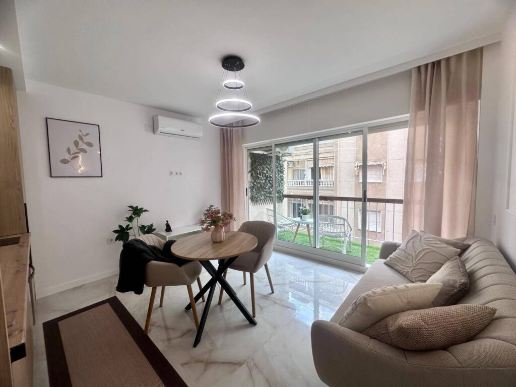 Apartment w Torrevieja - oferta MLSC4013742