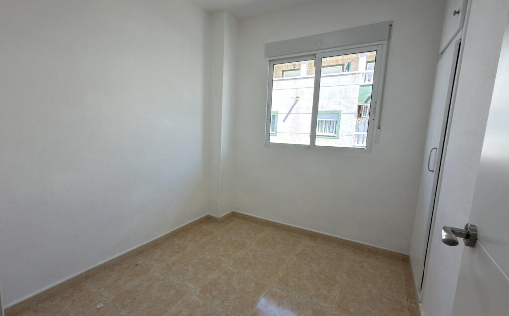 Apartment w Torrevieja - oferta MLSC7045505