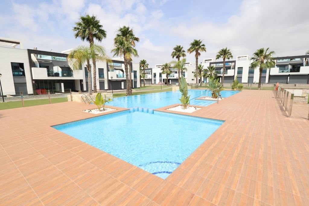 Bungalow w Guardamar del Segura - oferta MLSC6392510