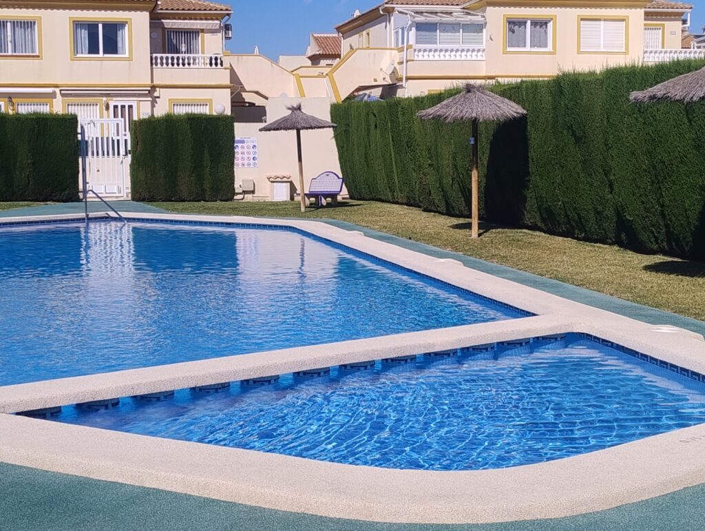 Bungalow w Orihuela Costa - oferta MLSC8602218