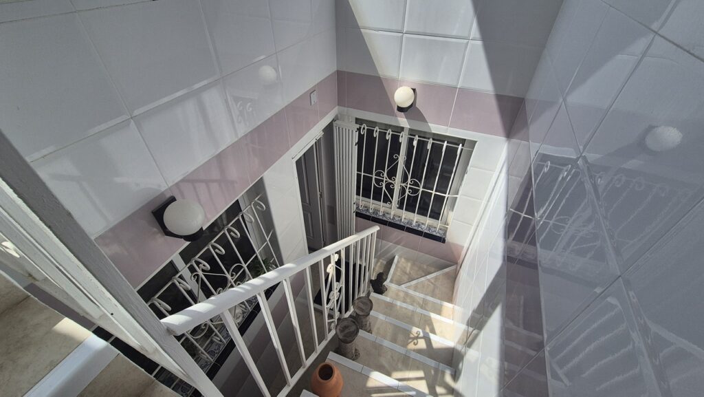 Semi Detached w San Miguel de Salinas - oferta MLSC8839802