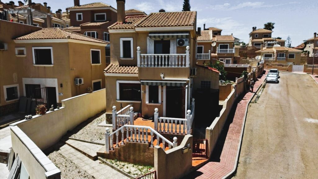 Town House w Blue Lagoon - oferta MLSC467528