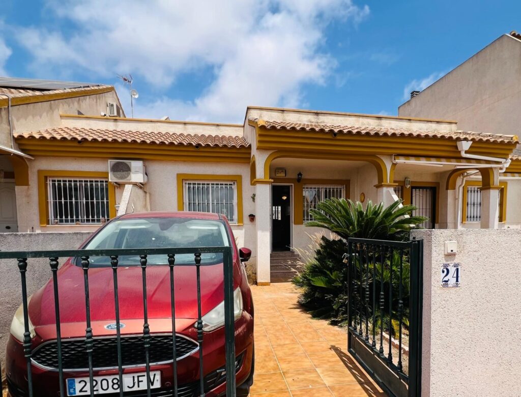 Town House w Daya Nueva - oferta MLSC1487319