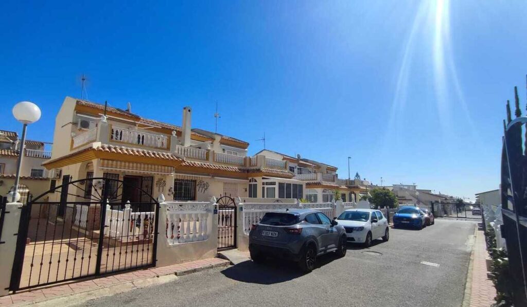 Town House w Playa Flamenca - oferta MLSC2393573