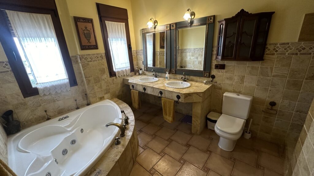 Town House w San Miguel de Salinas - oferta MLSC2613115