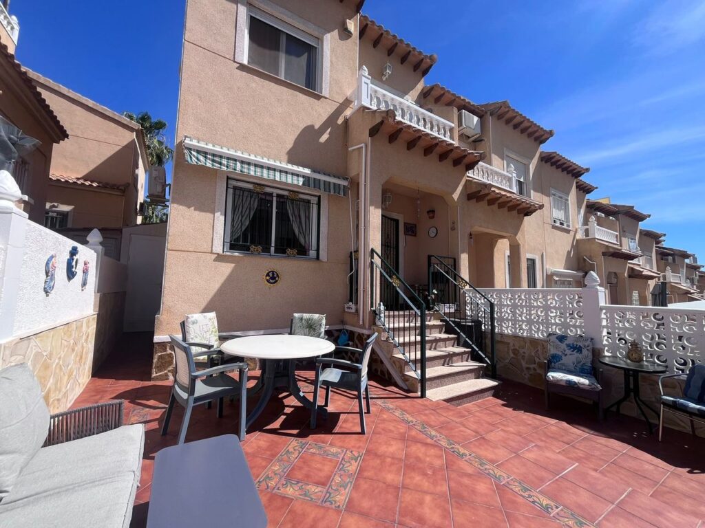 Town House w Villamartin - oferta MLSC1478312