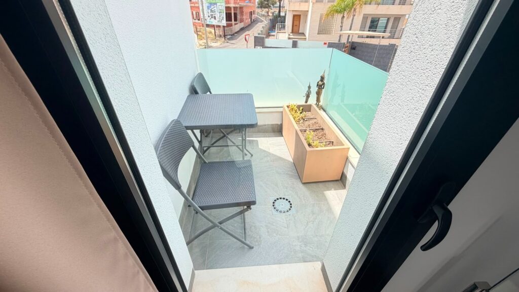Villa w Los Montesinos - oferta MLSC4911483