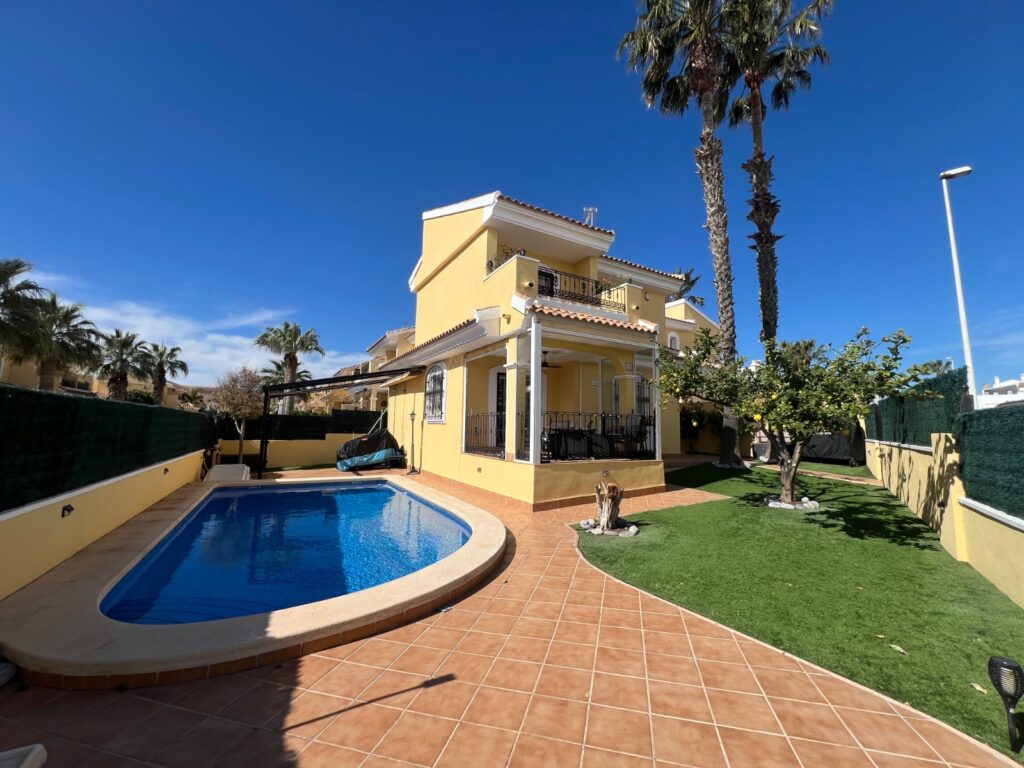 Villa w Orihuela Costa - oferta MLSC5957284