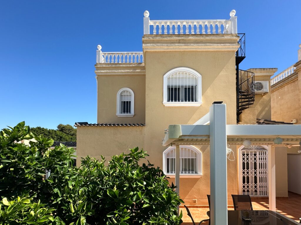 Villa w Torrevieja - oferta MLSC3164212