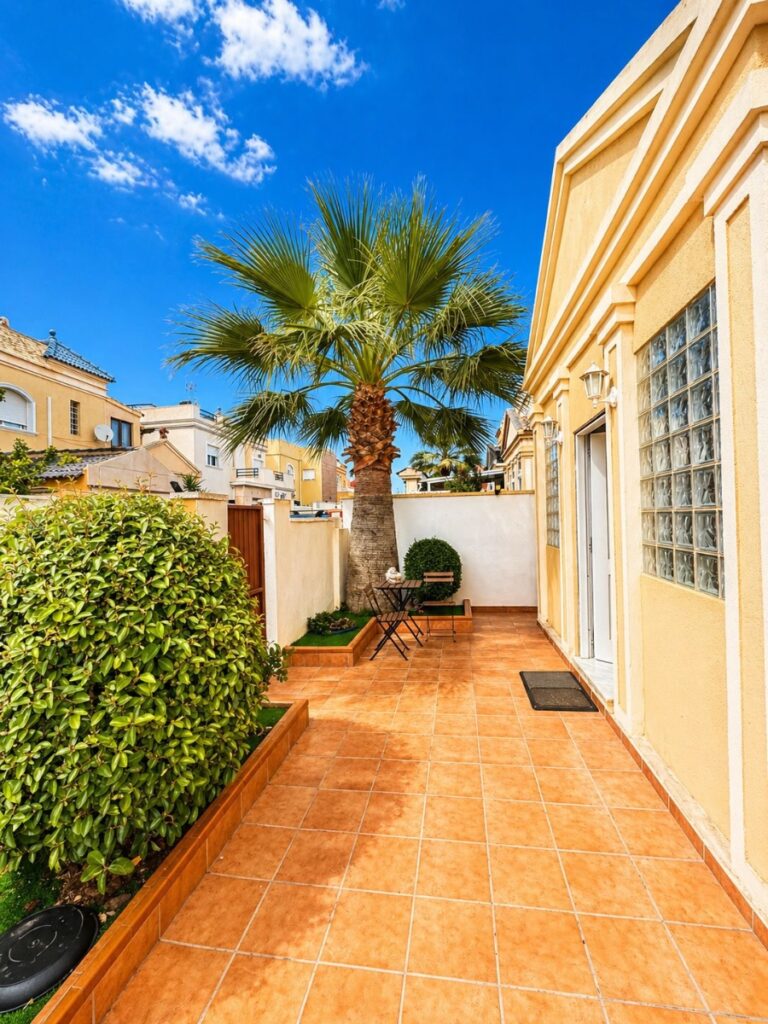 Villa w Torrevieja - oferta MLSC3164212