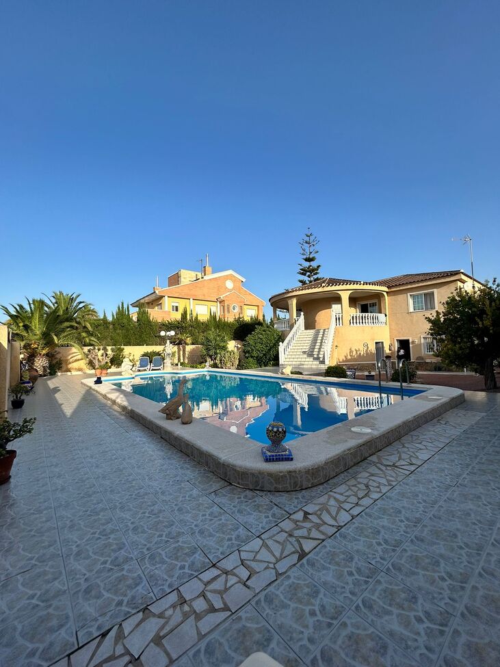 Villa w Torrevieja - oferta MLSC3320559