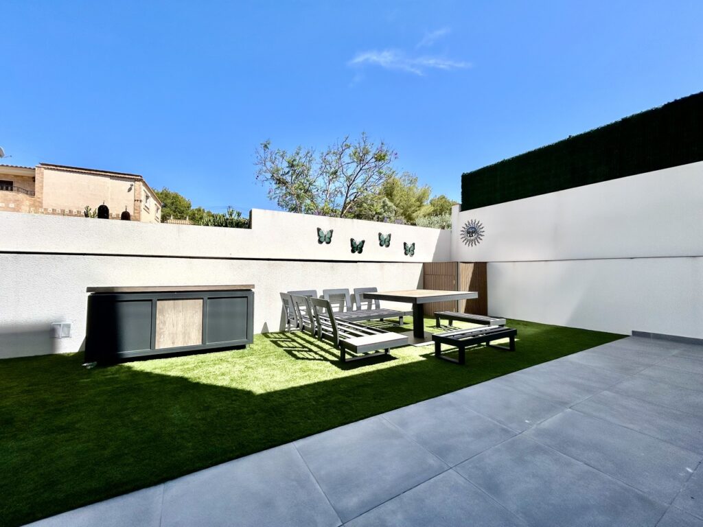 Villa w Villamartin - oferta MLSC5976730