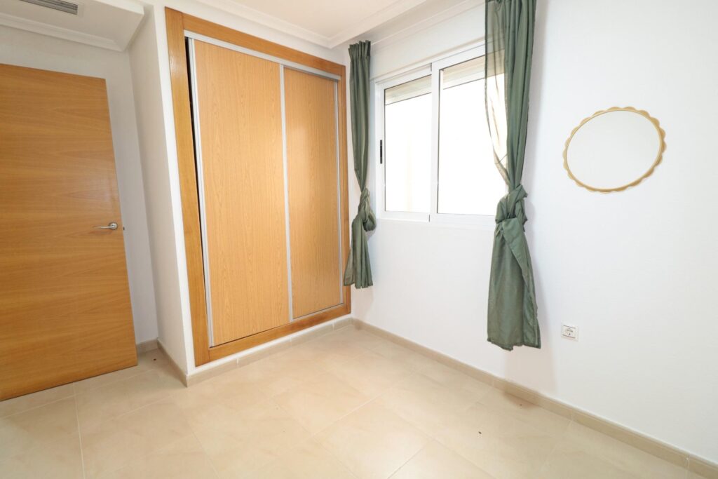 Apartment w Torrevieja - oferta MLSC2108525
