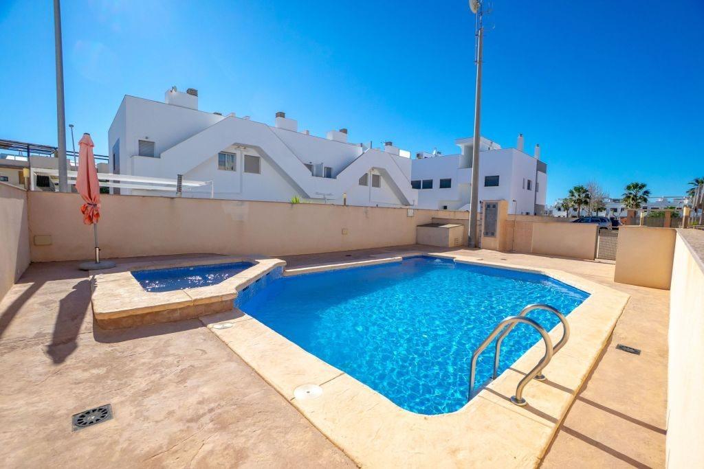 Penthouse w Pilar de La Horadada - oferta MLSC4108015