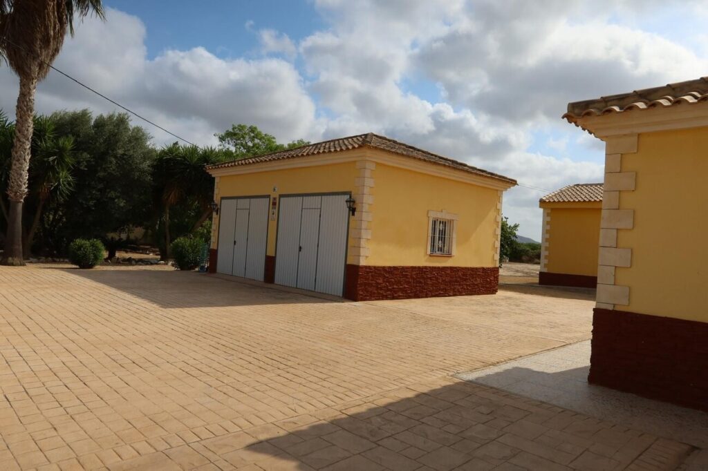 Property w Orihuela - oferta MLSC1057893