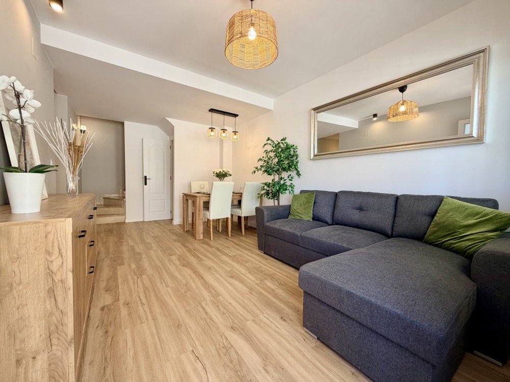 Town House w Orihuela Costa - oferta MLSC6772113