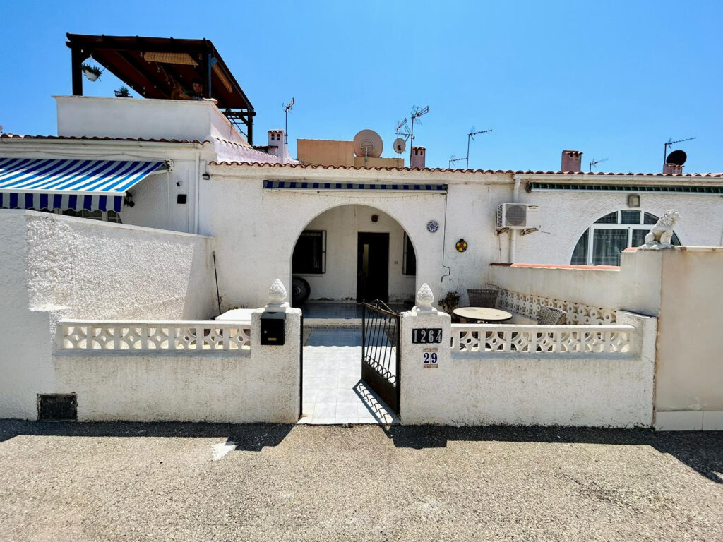 Town House w Torrevieja - oferta MLSC1551336