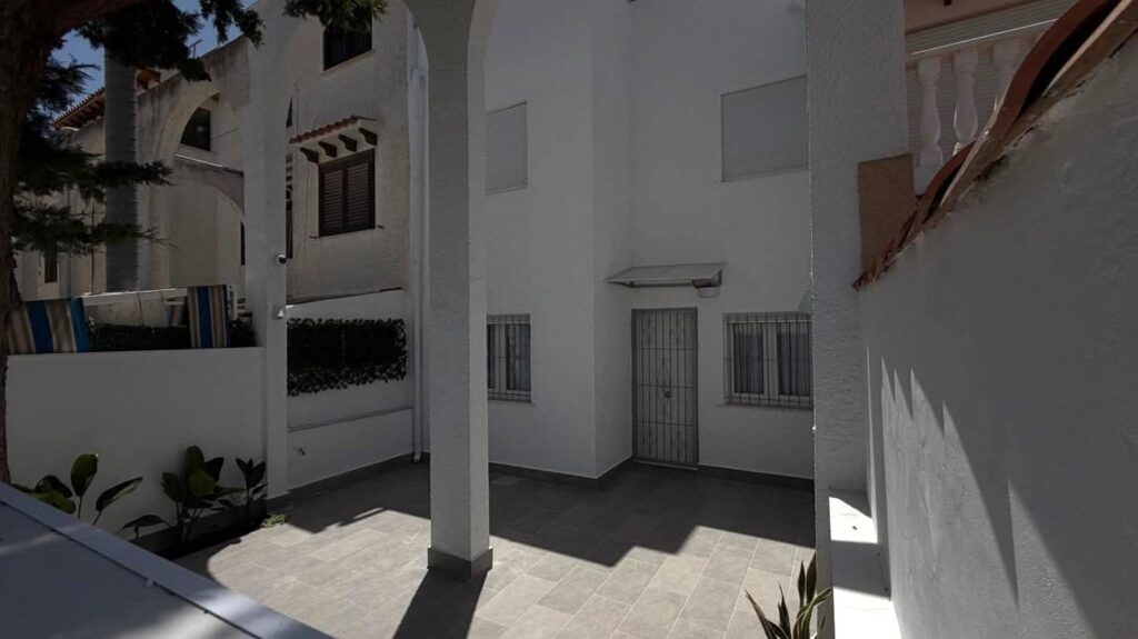 Town House w Torrevieja - oferta MLSC6737224