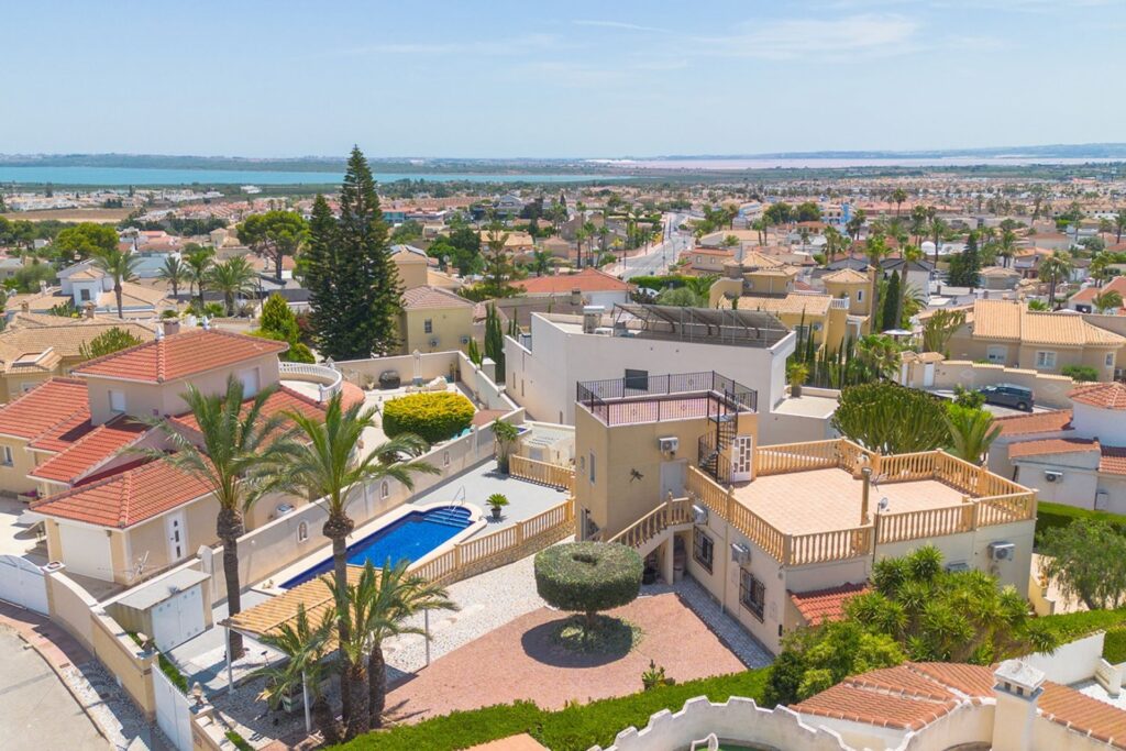 Villa w Ciudad Quesada - oferta MLSC2317524
