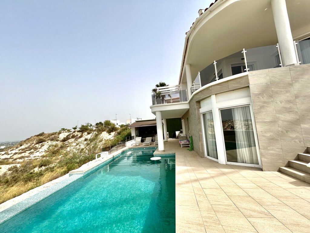 Villa w Ciudad Quesada - oferta MLSC504473