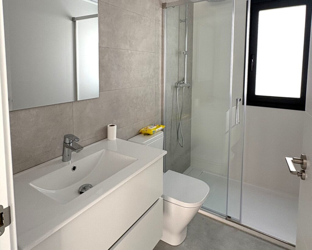 Villa w Cox - oferta MLSC5712305